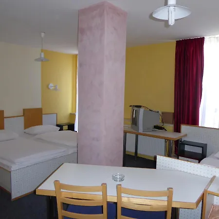 Split 3* Glamoc